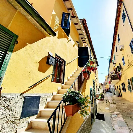 Apartment Casa Andreas Portoferraio